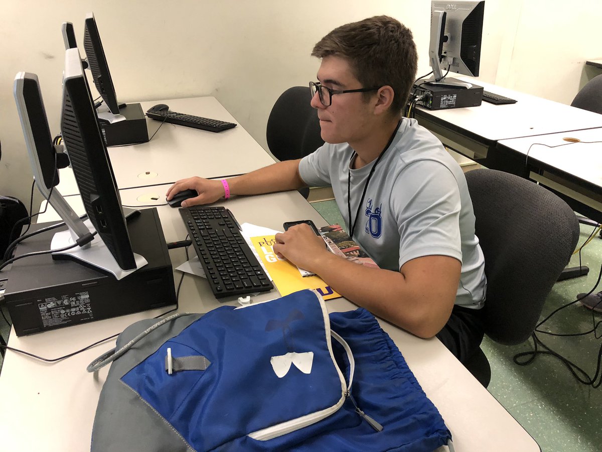 roxdill's tweet photo. Working to put our week-long journalism camp experience into a video story. #LSPAsummer19 @ManshipSchool https://t.co/erpoLWGmyn