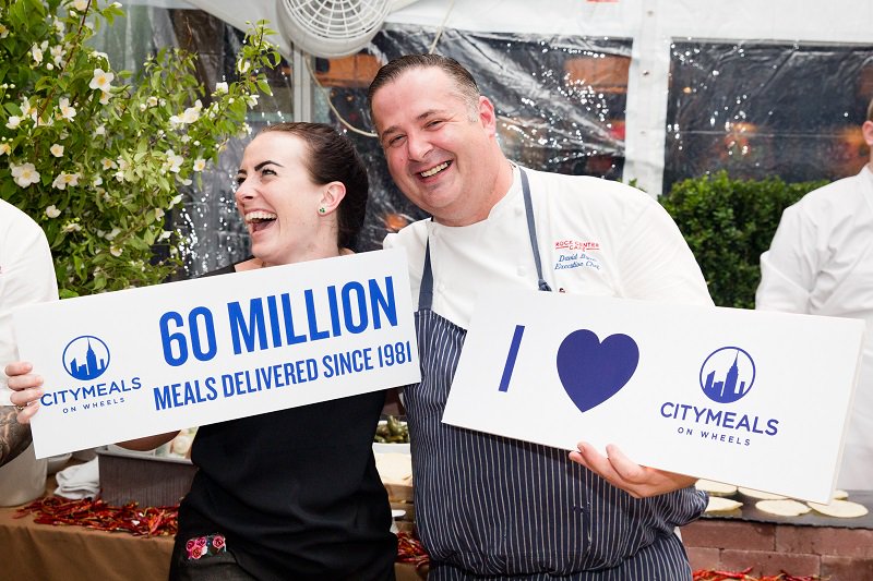Citymeals's tweet photo. Over 40 culinary stars and 900 guests joined us for our 34th Annual #ChefsTribute! We are grateful to everyone who came out in support of our mission to end elder hunger. Check out photos: https://t.co/KQMULg45I2 https://t.co/jJoTffUrV1