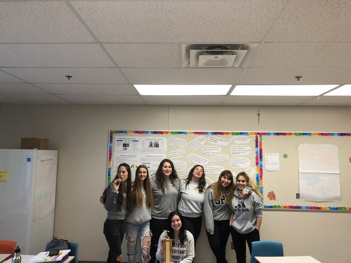 Congratulations to the 2019 #CHW3M #PitchingforPoints grand champions, team #Grey!  Incredible comeback story, going undefeated in 4 days of exam review!  Well done! <a href="/OttCatholicSB/">Ottawa Catholic School Board</a> <a href="/StPeterOCSB/">St. Peter High School</a> #ocsbBeCommunity #teamwork