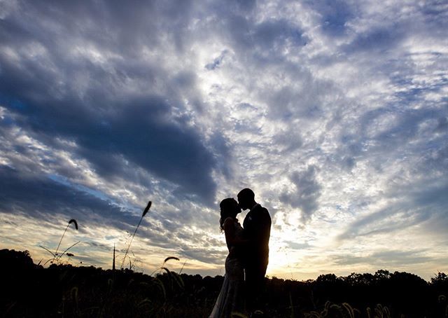 Big skies and big dreams! 🌤
The number one reason our couples choose to work with us is because they do not want to feel stressed on their wedding day. 🤦‍♀️
When prioritizing the things that are most important to you on your wedding day — photos, dancing… bit.ly/2MKfTfA