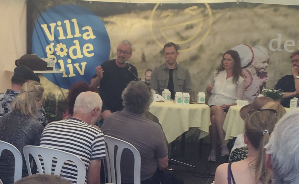 “Glæden og kærlighed til naturen ska inspirere os til at gøre noget ved klimaet - og gennem leg og inspirerende voksne” siger Rane Villerslev - den er vi med på! <a href="/FDFerne/">FDF</a> har voksne der tar børn med ud #fmdk #børngrorinatur #mereleg #dkcivil tak for go’ debat hos @Nordeafonden