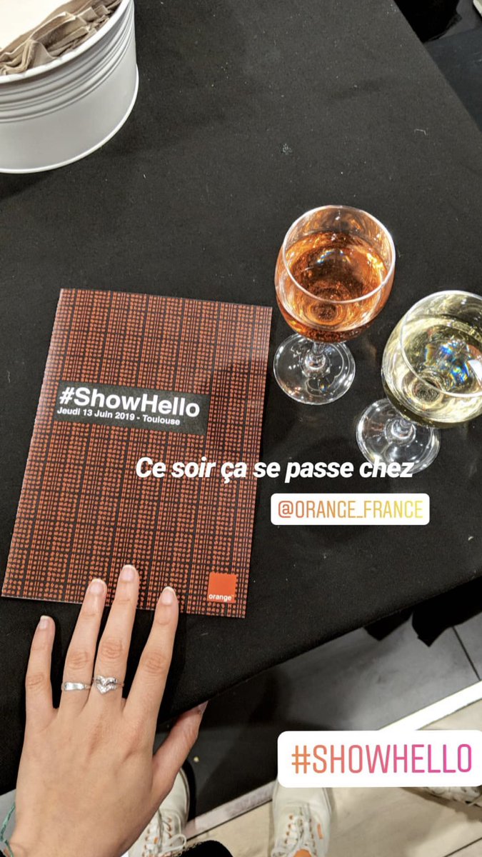 FredCherouvrier's tweet photo. Très heureux du succès de la soirée #ShowHello dans la boutique @Orange #Toulouse
Tout ça grâce à nos ambassadeurs chéris, au fameux duo de la TGB, à la meilleure stagiaire du monde, à notre célèbre et unique @ludivinedealba et à la présence de @levugaelle et de @smainard https://t.co/J2chzoDWGQ