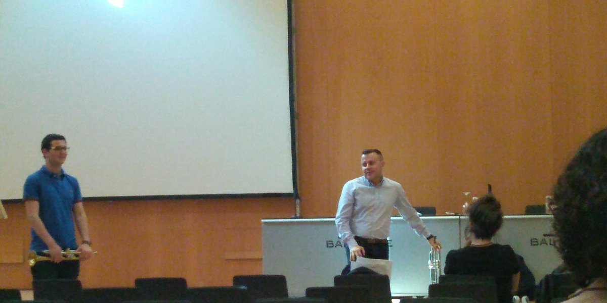 BlackBinder's tweet photo. Interesting masterclass at @baluarte by @jcsibaja teaching us to be the best. Awesome! @BlackBinder @ifobpamplona #feelthemusicflow #automaticscroll #ifob #music https://t.co/53hR7esovi