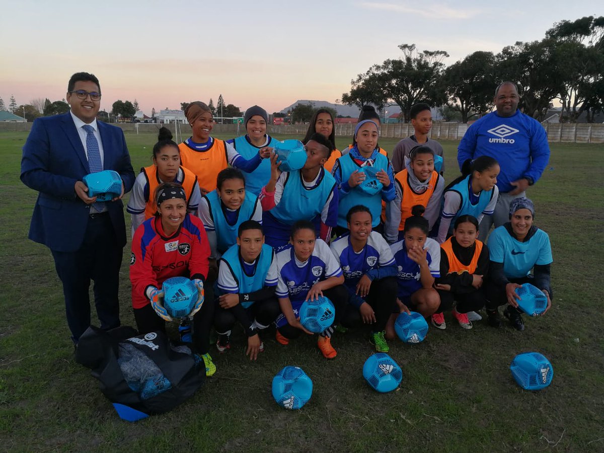 SpursWfc's tweet photo. A special thank you to the @CityofCT and the Mayoral Committee Member, @ZahidBadroodien from Community Services and Health for sponsoring the @SpursWfc with a bag of 16 Adidas soccer balls. We are truly grateful for what we have received. #TheCityWorksForYou #WeAreSpurs ⚽️⚽️⚽️ https://t.co/6F4I8zC6kx