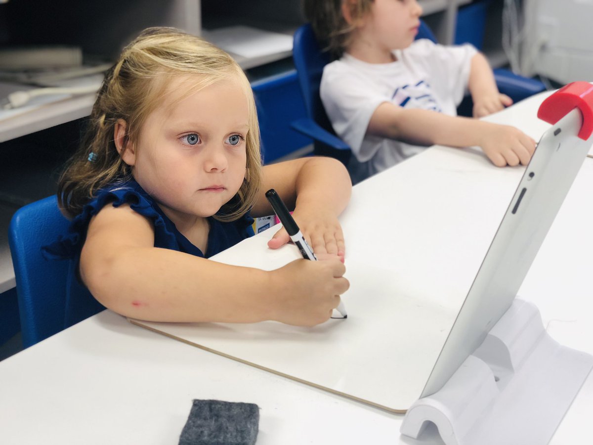 auburnjen1999's tweet image. One of the Camp favorites this week! @OsmoMonster @PlayOsmo @canterburyftmy #cburyproud #Summer2019 #HandsonTechnology