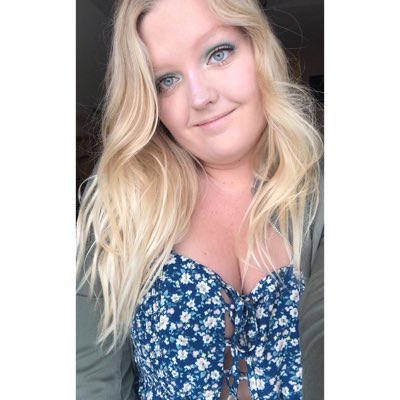 ashleydavis1212's tweet photo. #NewProfilePic https://t.co/F1LpiDXvsY