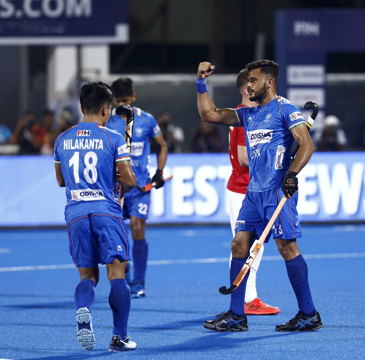 DDNational's tweet photo. CONGRATULATIONS!
चक दे इंडिया!
🇮🇳 7-2 🇯🇵
#India thrash #Japan 7-2 in FIH Men's Series Finals, #TeamIndia are through to the FINAL of FIH Men's Series Finals Bhubaneswar Odisha 2019!
#IndiaKaGame #FIHSeriesFinals #RoadToToTokyo #INDvJPN 
@TheHockeyIndia https://t.co/AIozKDOuoU
