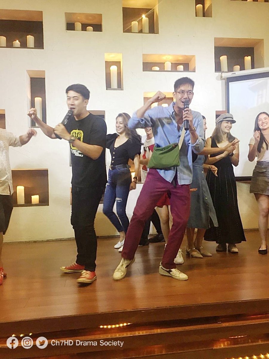 #พอดีคำ เลี้ยงปิดกล้อง #ผู้บ่าวอินดี้ยาหยีอินเตอร์ ผู้จัดฯ นักแสดง และทีมงานมาร่วมฉลองกันอย่างคึกคัก ถ่าเบิ่งกันเด้อ อาทิตย์ที่ 16 มิ.ย. นี้ 20.15 น. ตอนแรก ห้ามพลาด! 😘 #ปิดกล้องละคร #Ch7HDDramaSociety