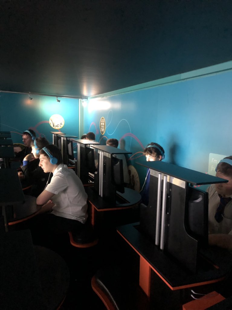 WhitmoreHighRS's tweet photo. Excellent focus and work on the interactive computers with 10BR today... really enjoyed their RS lesson on #GSUSlive 👏🏼 https://t.co/mPwOpq5AqO