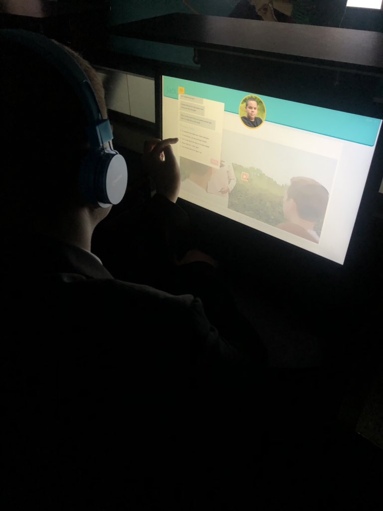 WhitmoreHighRS's tweet photo. Excellent focus and work on the interactive computers with 10BR today... really enjoyed their RS lesson on #GSUSlive 👏🏼 https://t.co/mPwOpq5AqO