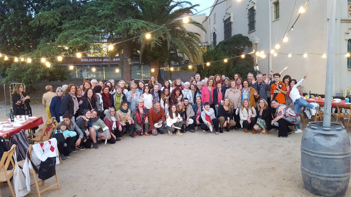 GaudimCreanart's tweet photo. Per els que heu vingut, per els que no heu pogut... Gràcies a tot l'alumnat de les #artsplàstiques #creantart de #canginestarcasadelacultura @cccanginestar per compartir aquests moments  amb nosaltres @GaudimCreanart un any més! 
Sou genials!!! https://t.co/gOKbgc4ESr