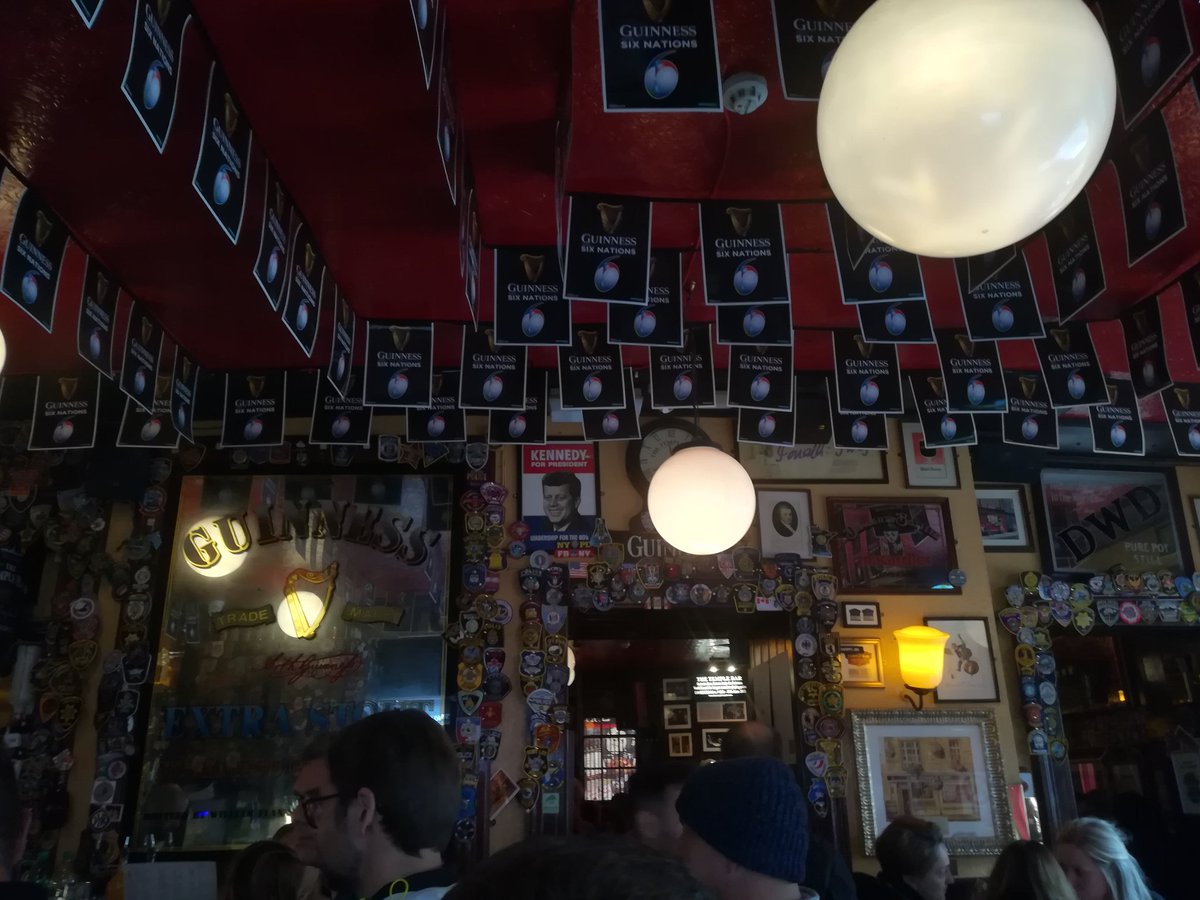 _Jimmybck's tweet photo. The temple bar, Dublin 🇮🇪🍻 https://t.co/554rNFF0mu