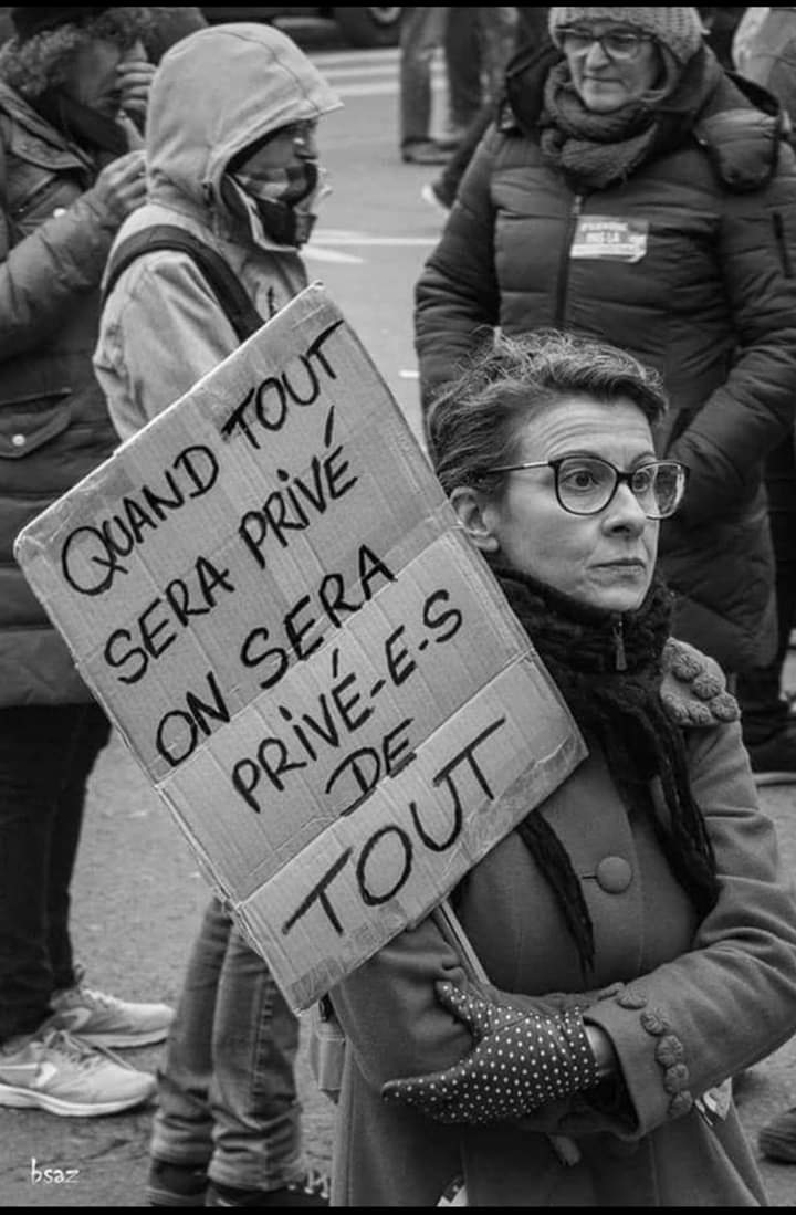 ElkSoumia's tweet photo. #DoctorsUnderOppression
Qui sommes nous ? Des étudiants en médecine
Que demandons nous ? Des droits légitimes
Quelle est la réponse ? Des menaces https://t.co/boh6LEayYj
