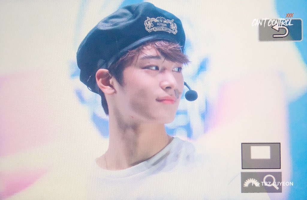 cantcontroljy's tweet image. 190614 대존잘 대가리깨 #THEBOYZ #더보이즈 #주연 #JUYEON #통제불능