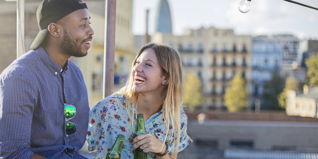 AskMen's tweet image. The proper way to date a friend’s ex without causing a problem trib.al/xuuXXq5 #ManCode #ManLaw #Dating
