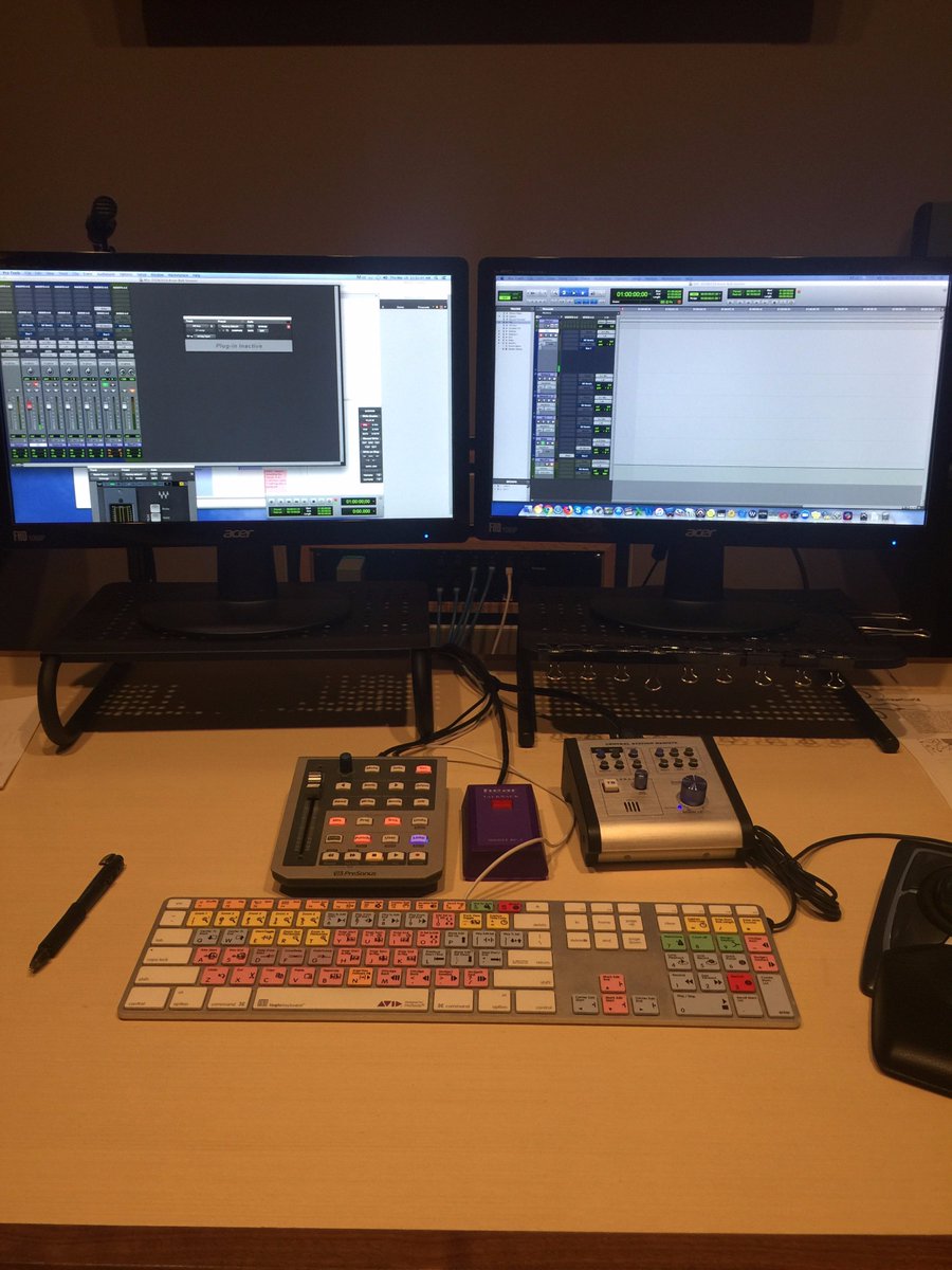 SteveTardio's tweet photo. Recording my own #VoiceoverAnimation work for the day - followed by coaching some #VOAnimation students today! #ImAPoet https://t.co/97bDlT5S0s