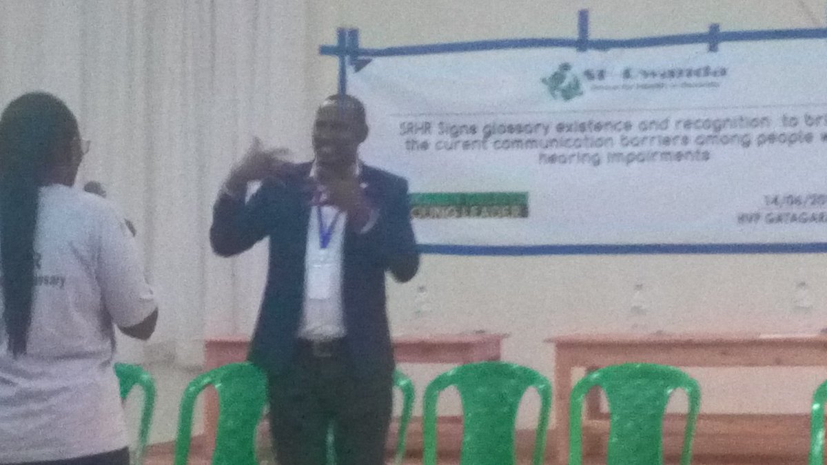 shrwanda2015's tweet photo. @samuelmuna is giving a closing remarks to the dialogue that was taking place at#HVP Gatagara. Thanks to @rnudeaf @MinYouthRwanda @we_talk_series foe participating in this cause. https://t.co/Yr0fG3j5EM