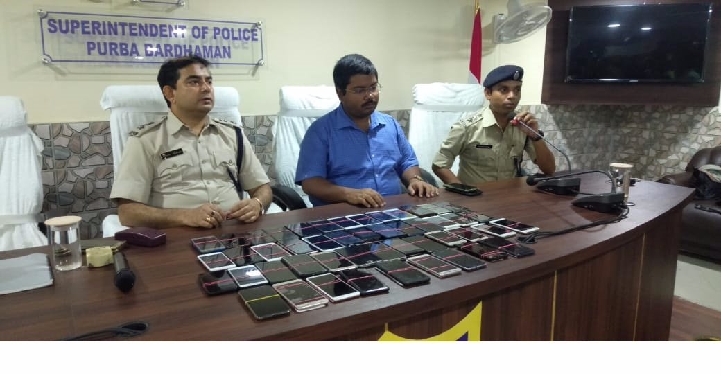 BurdwanPolice's tweet photo. #48 Missing Mobile Phones were Recovered by Purba Bardhaman District Police and #Handed_Over to the #Owners in presence of Superintendent of Police, Purba Bardhaman, Addl. SP (HQ), Purba Bardhaman &amp; DySP (HQ), Purba Bardhaman, after observing Legal Formalities. https://t.co/2m2383z7Au