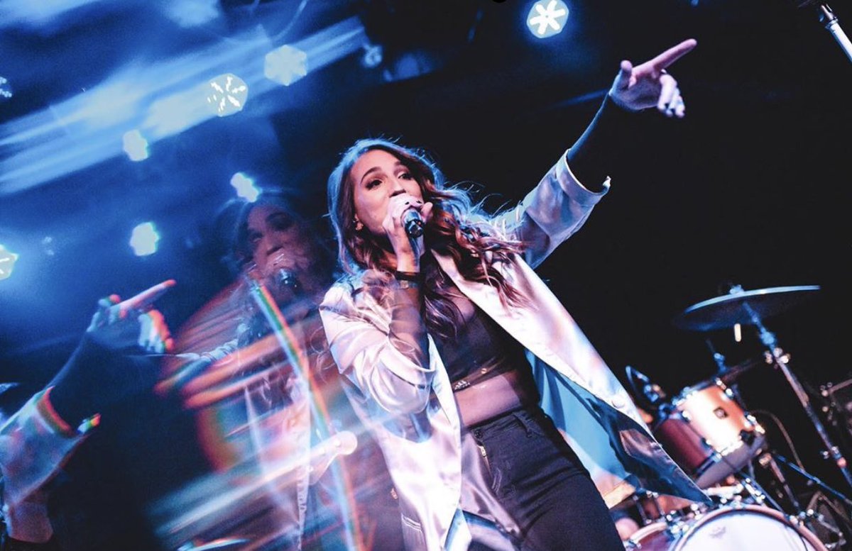 iamsamhaas's tweet image. ✨VIENNA ✨ thank u to everyone who came out to support us! I had a blast &amp;amp; could feel all your love in the room 🖤 still dreaming about this night! let’s do it again soon. @LizDeepDown 

#haas #haasbandva #jamminjava #newmusic #loveloss #poprock