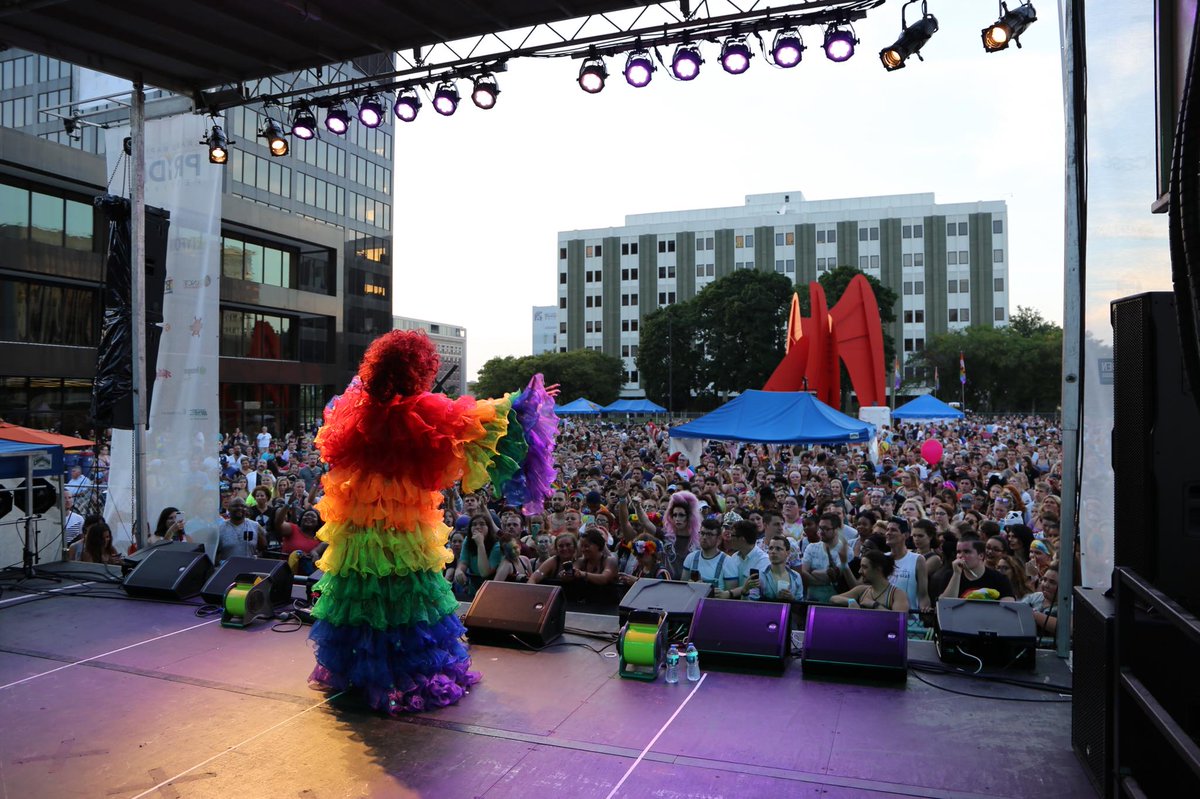 EventHubOff's tweet photo. HAPPY PRIDE!! Grand Rapids Michigan is getting ready to celebrate pride month with their 31st Annual Grand Rapids Pride Festival happening tomorrow June 15th! ❤️🧡💛💚💙💜
*
https://t.co/cn3rKMAyM6
*
#PrideMonth2019 #OneGR #ProudToBe https://t.co/nUU6Ibda17
