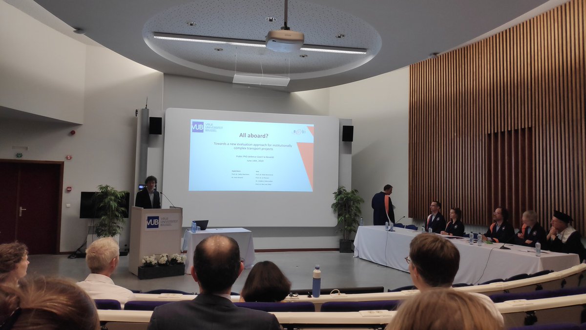 Liesbeth_DW's tweet image. Geert te Boveldt defended his PhD today! Congratulations #allaboard #evaluationmethods #brusselsmobility #mamca