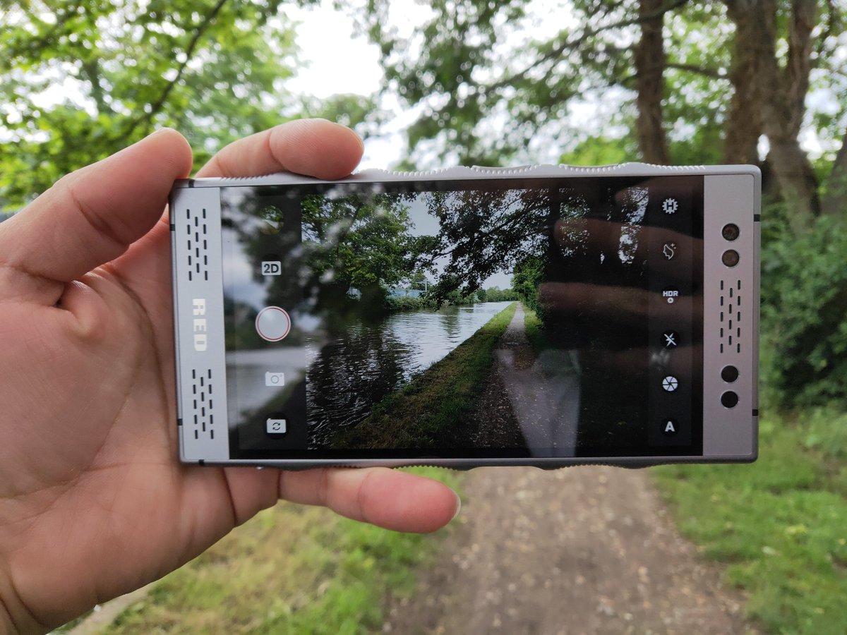 VoloKin_Project's tweet photo. During my lunch break today...
#redhydrogenone #hydrogenone #holographic #3dphotos @redhydrogen #red https://t.co/NCpsV5t2Uk