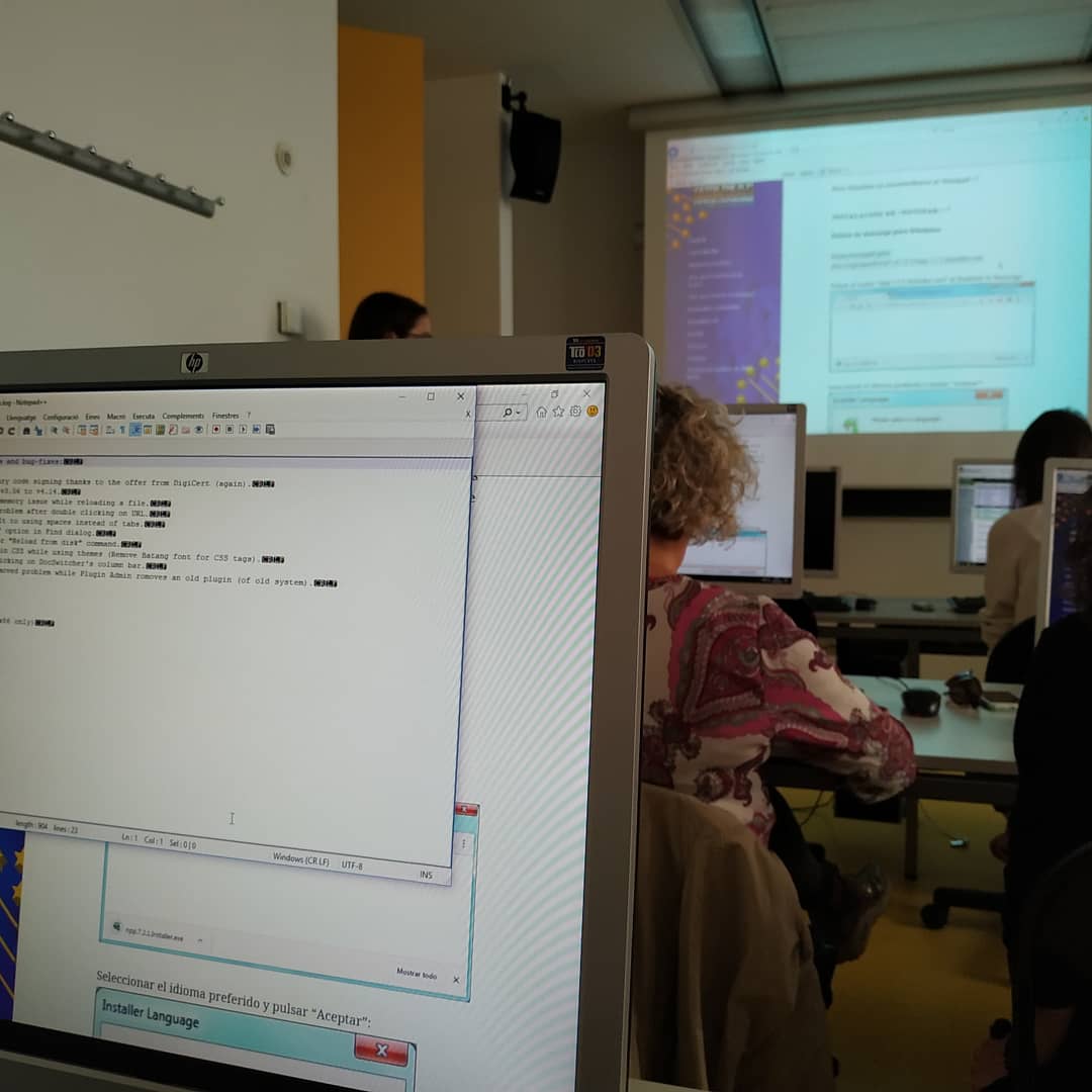 LCATMon's tweet photo. #Bioinformatics #workshop #TeachAndFly

 #MelanogasterCTF European network of #citizenscience in #Genomics #adaptation with #Drosophila of @LCATMon @GonzalezLab_BCN @Dros_EU @FECYT_Ciencia with highschool teachers #Valencia #Andalucia #Navarra #CastillaLaMancha #Aragón #Catalunya https://t.co/UjQeT2fgVO