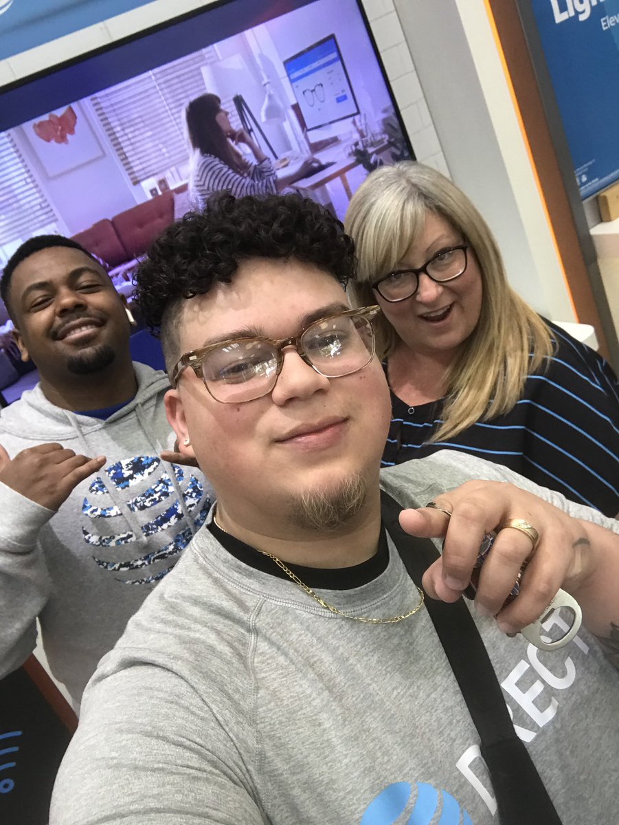 criscortes24's tweet photo. #MASIgnitesJune 2x12!! Had a great time visiting our sister stores and helping them get some ENT out! Sharing best practices and learning from one another was amazing! 🔥🔥#CharLIT #Pain #RodgersTHAT @404girl @AdamMRagab @MarqRodgers @JanCaballero12 @normareeves @mattyice704 https://t.co/xpK0gd6fQ8