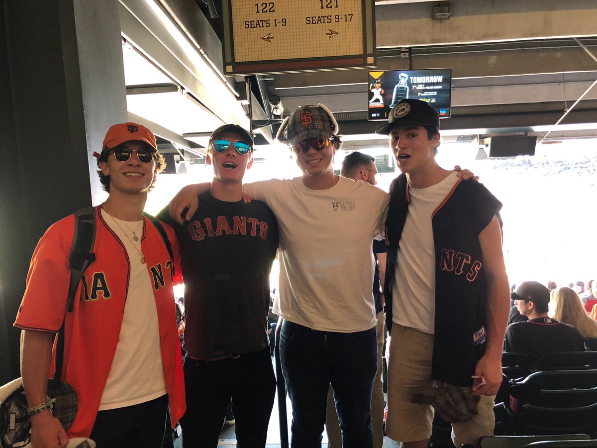 WillHofstede's tweet photo. Happy 18th to the boy. Thank you for all the amazing mems and the million more to come! cant wait to slam brews soon😂🤘🏼 https://t.co/AhbGo6pFoF