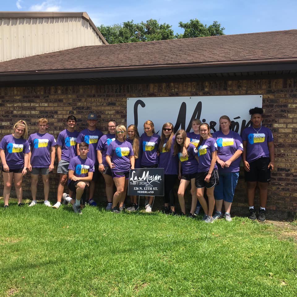 DanBeg1's tweet image. Another mission week in the books. Thank you adults for letting students spend time with you. Thank you students for letting Jesus work in and through you. Thank Jesus for letting me go home today and see Hannah &amp;amp; Luke. #MissionSETX #WhatAreTheOdds #WalkInLight