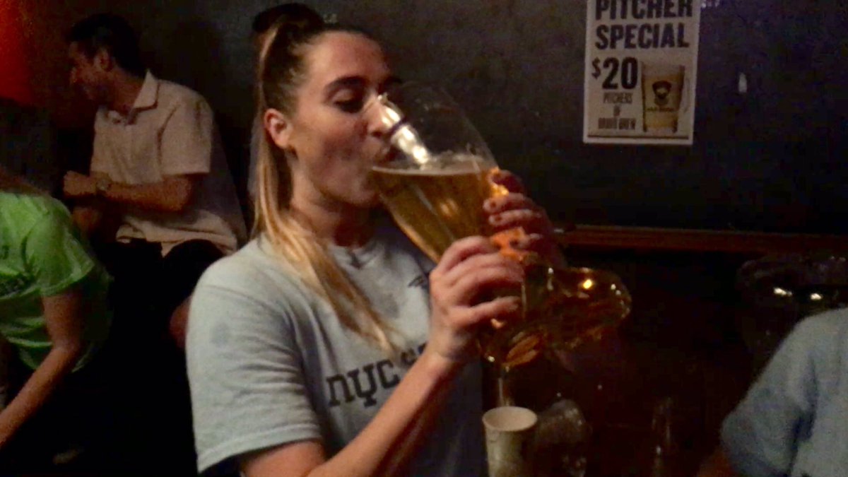 RiverPlateBK's tweet image. #CAMPEONES!! El equipo mixto de la Filial (#TheExterminators 🐝) se consagró campeón en una dramática final en la cancha de The Backyard en la Liga de NYC Social, y se llevó a casa #DasBoot, luego de ganar 20-19.
#RiverEsMundial #RiverEnUSA #RiverPlateBrooklyn #BrooklynEsDeRiver