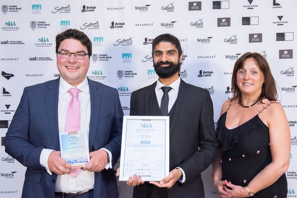 TeamLondonBdg's tweet photo. Congratulations to all the winners at the @SouthwarkAwards last night! 🏆👏 Fantastic to see so many local businesses + organisations being recognised! Well done @LondBridgeHotel @HiverBeers @Fuse_Architects @Time_Talents @AnthonyGoldLaw @Time_Talents #SE1 #londonbridge https://t.co/OLvc4F0vQo