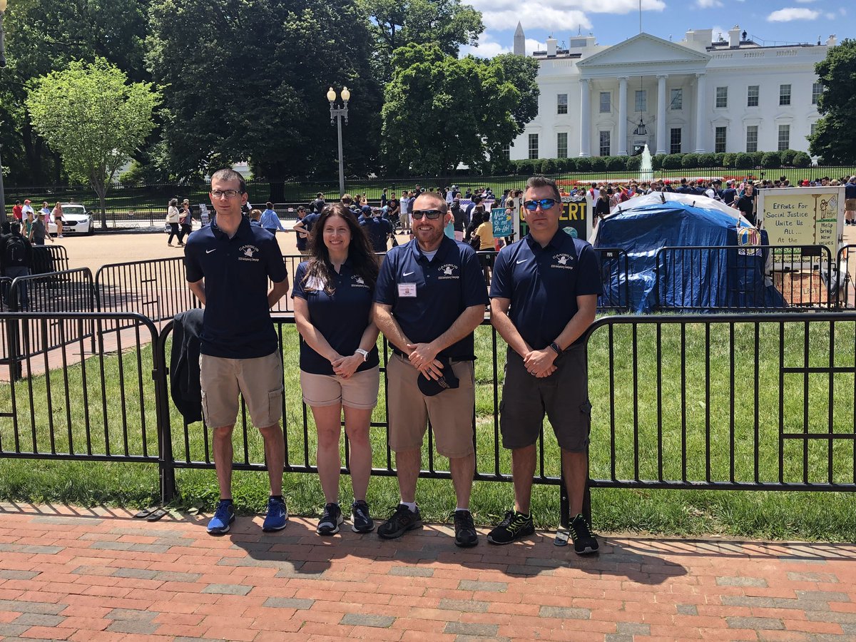 CHSGettysburg's tweet photo. 195th NY at the White House https://t.co/4NnGprD11l