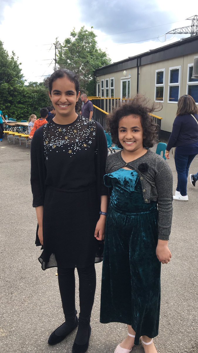 MissLiddellLHS's tweet photo. We had a fantastic time at Eid Picnic! Palm class even made their own special Eid picnic baskets to eat from  @HeadLHS @LHS_Watford @MissEdwardsLHS #relhs https://t.co/ksaz9LhBfE