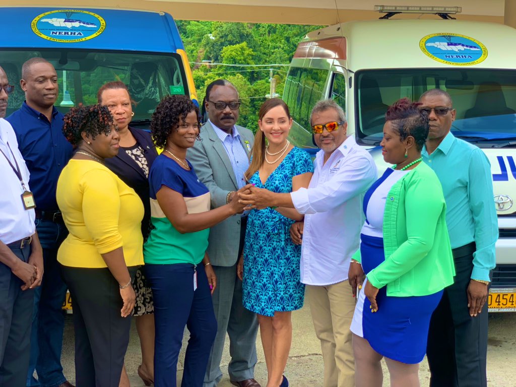 annmarievazja's tweet photo. Current situation: Port Antoino hospital for the handing over of a #panelvan from #NERHA. We are all very thankful for this donation! Boom ๐ฏ๐ฒ๐๐ผ๐ https://t.co/AYZHXTClad