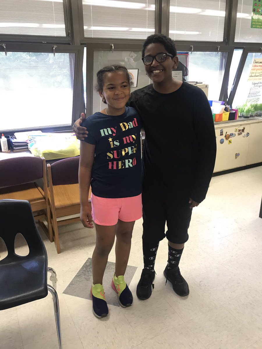 Char_lu91's tweet photo. Siblings unite a Unity Day #lesltps #lis #unityday https://t.co/WMpTWjV9te