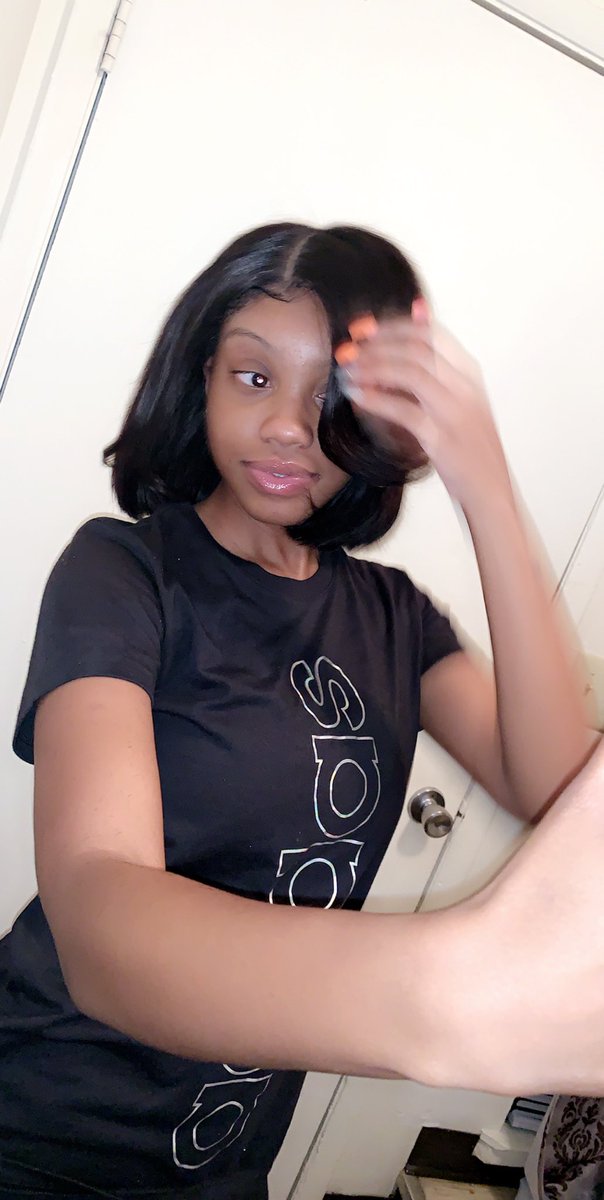 Unthinkable_Lex's tweet photo. The hair was in lengths of 14,16,18 & was constructed into a wig , following with an install and cut & styled ‼️💛. I love it 😍.
#Hairbylex ✂️❤️✨ #Styledbylex ✂️❤️✨ https://t.co/YIkFWrz4Q4