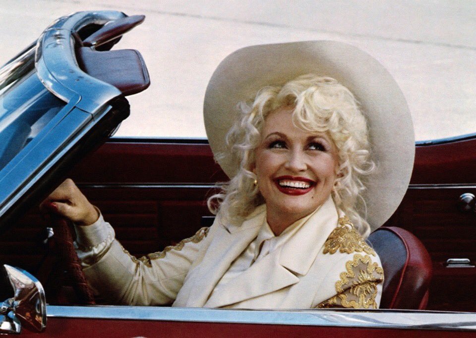 KaitlinButts's tweet photo. Me after a venti iced cup of pure sugar on my way to @Target with full intentions of spending every dollar that I have https://t.co/POEzNFR6Wk