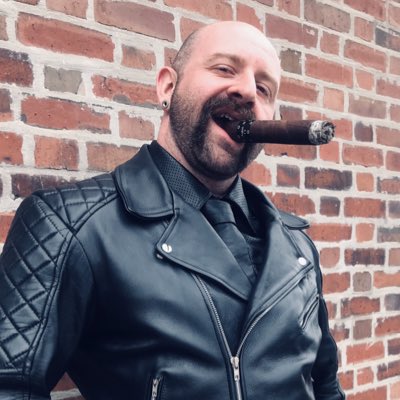 #NewProfilePic https://t.co/SP0RuOSM89<a href="/tag/newprofilepic"class="tags">#NewProfilePic</a>