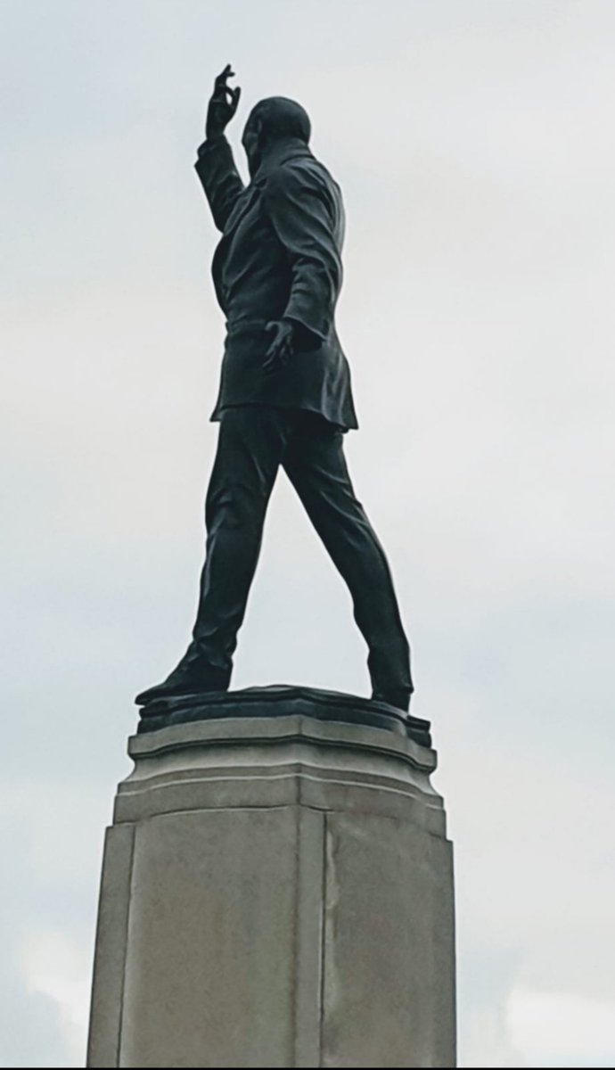 BAZHATW's tweet photo. Was up visiting a true hero to ulster
#lordcarson
🇬🇧✋🇬🇧 https://t.co/Mhk3Z2i6ff