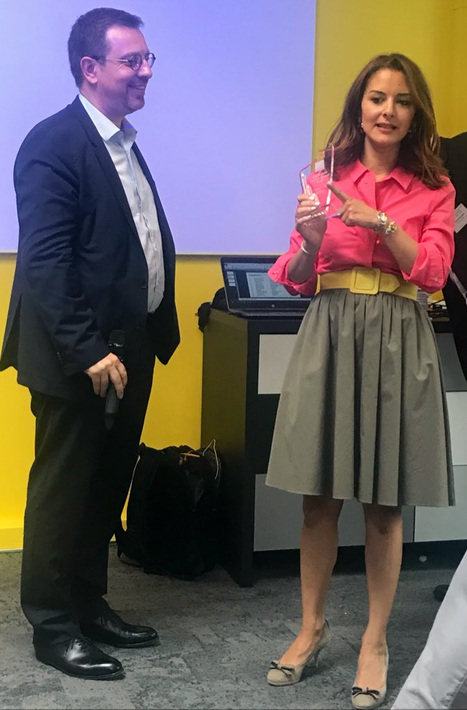 Bravo à Orange Tunisie qui rafle 2 awards au Challenge Oz grâce aux talents tunisiens!
Bravo @HajerMahjoub14 et à notre startup partenaire pour le travail remarquable et les prix obtenus!
#InnovationChampion #proudtobeorange
<a href="/OrangeTN/">Orange Tunisie</a> 👍👏🏼💪🏼