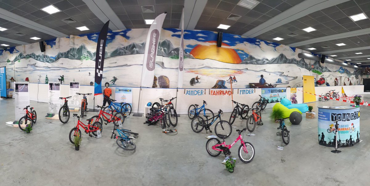 Kinderradfinder's tweet photo. ☝️#ProTipp für #Eltern aus #Frankfurt und Umgebung
Soviele #Kinderfahrräder auf einem Haufen wie bei #veloyoungstars auf der @VELOFrankfurt gibts selten auszuprobieren
@woombikes
#pyrobikes
@Islabikes
#kubikes
@cube_bikes
#giant
@BungiBungiBikes
@LegGoBike
Schaut vorbei👍 https://t.co/VyeVTosqxz
