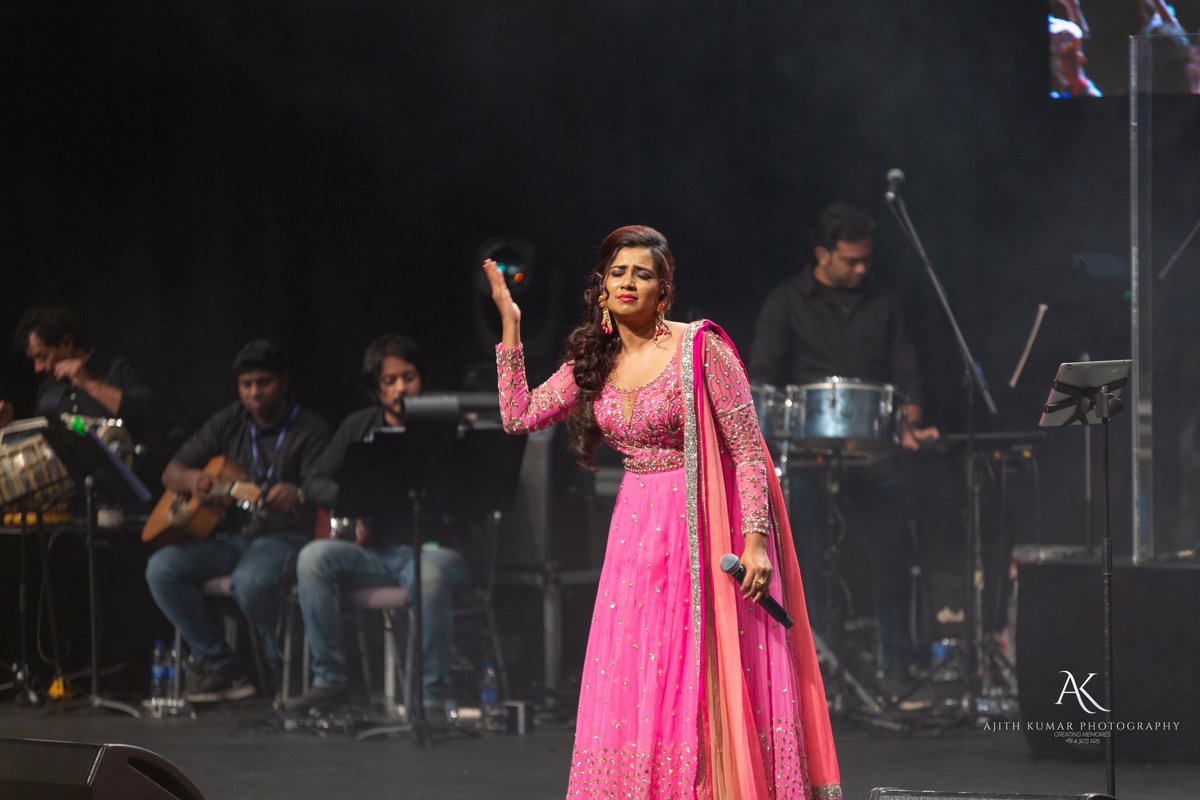 surenshreya's tweet photo. This June will be @shreyaghoshal
Month ❤ The multi language songs going to release on this month 😍
12/6 👉 #MichhrirDana - Bengali
14/6 👉 #YehAaina - Hindi
15/6 👉 #Jugraafiya - Hindi
17/6 👉 #HumeTumsePyaarKitna - Hindi
18/6 👉 #UthiraUthira - Tamil
And 26/6/2019 #SGDay ❤ https://t.co/cdXoNbw7ld