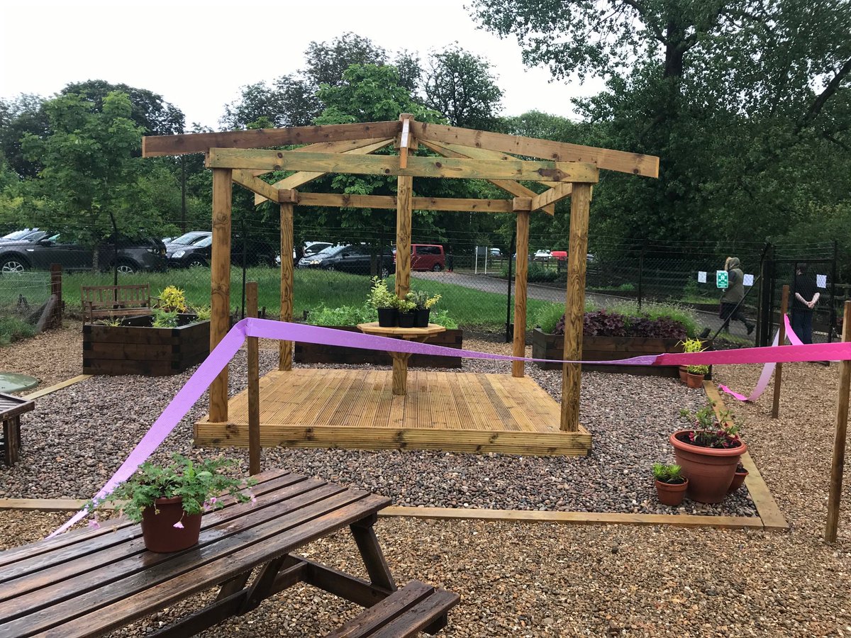 RotaryBecket's tweet photo. Congratulations to Northampton North Team 61 Princes Trust for their brilliant work in building a Percola for Northamptonshire Country Sentre in Duston. They handed the project over yesterday in what could have been better weather! @RotaryBecket were delighted to support https://t.co/nqc1iRFcBX