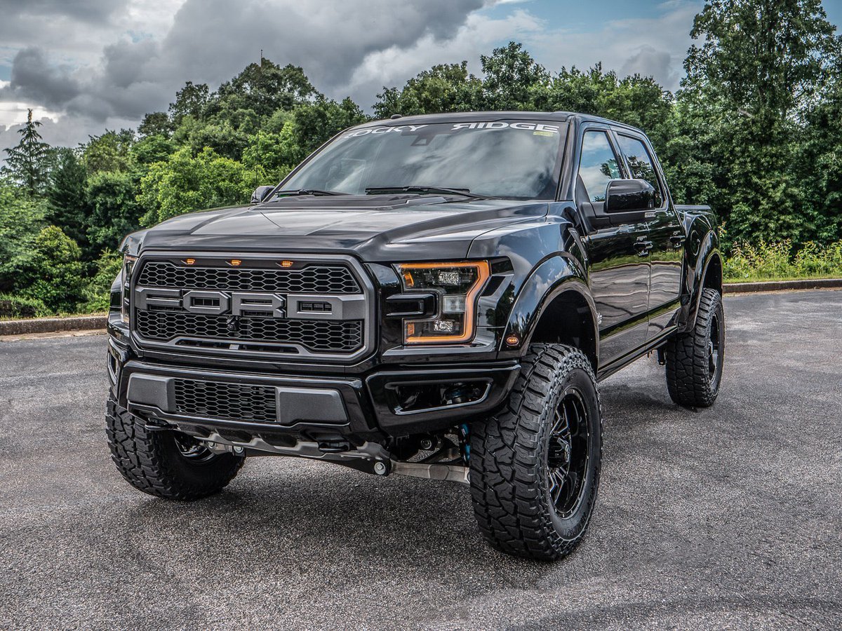ChampagneAnyone's tweet photo. congrats to the toronto raptors for winning the championship and the ford raptor for winning best in towing for the 3rd year in a row. it doesn’t just raise the bar pal, it is the bar https://t.co/YMAl5mmOsX
