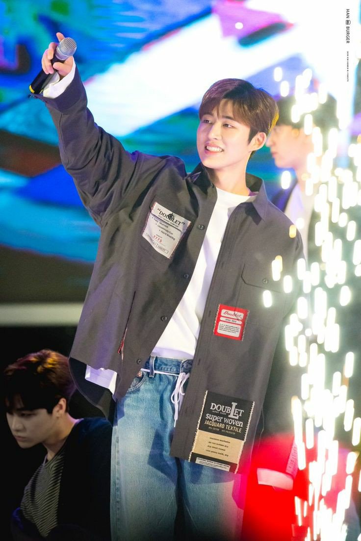 zhuehan22's tweet photo. No matter what happen,  i'm always there for u!! 
#StandWithHANBIN #HanbinWeLoveYou 
#HANBINISTAYWITHUS 
#HanbinBeStrong #HanbinStayStrong #HANBIN https://t.co/hKT1xVsacy