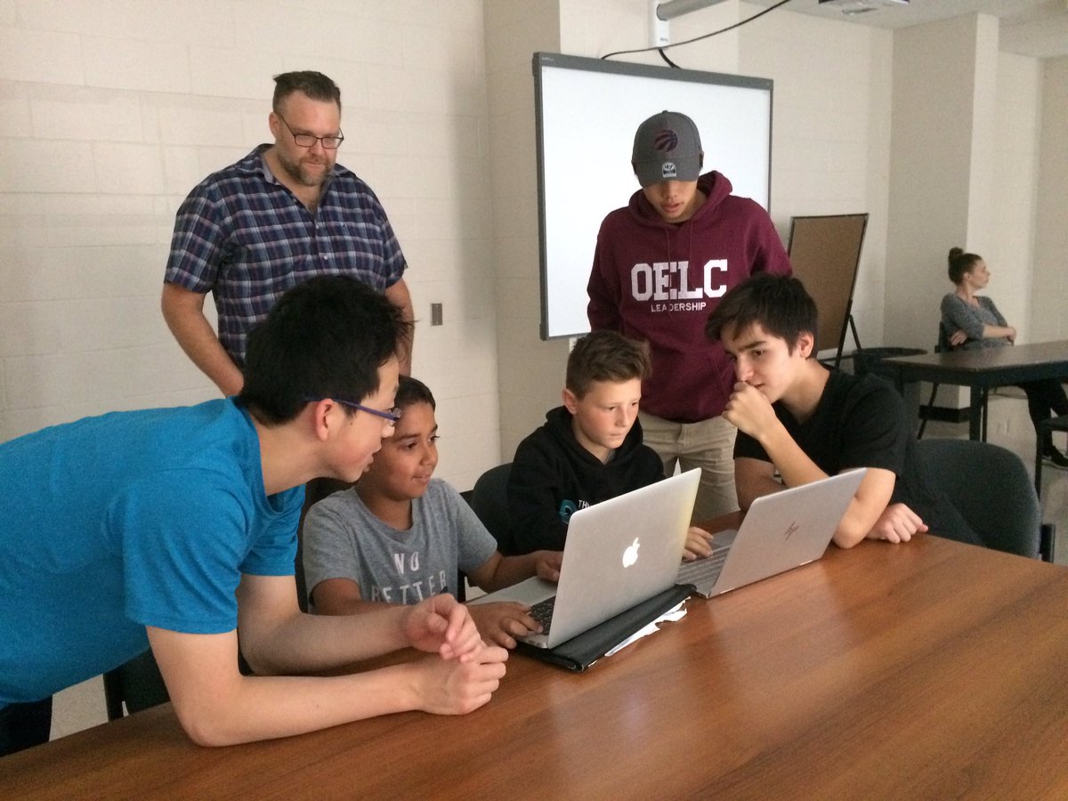 MrsFiguraOCSB's tweet image. So neat to see this amazing  #learningpartnership come to fruition. ICS2O students from @colonelbyss showing @TDMcGeeOCSB students the games they created using their ideas and input #ocsbBeCommunity