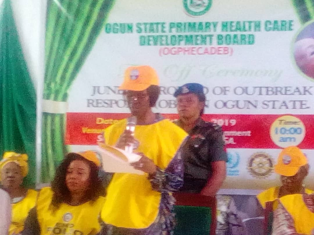 ogun_thegateway's tweet photo. #OBR2 was officially flagged off at Ijebu Ode LGA by the wife of the Executive Governor of Ogun State, Chief Mrs. Bamidele Abiodun. She encouraged parents to ensure their under five children are immunized with #mopv and under one to complete their RI. Immunize all. ##ogun #WHO https://t.co/FHsSvtLIDc