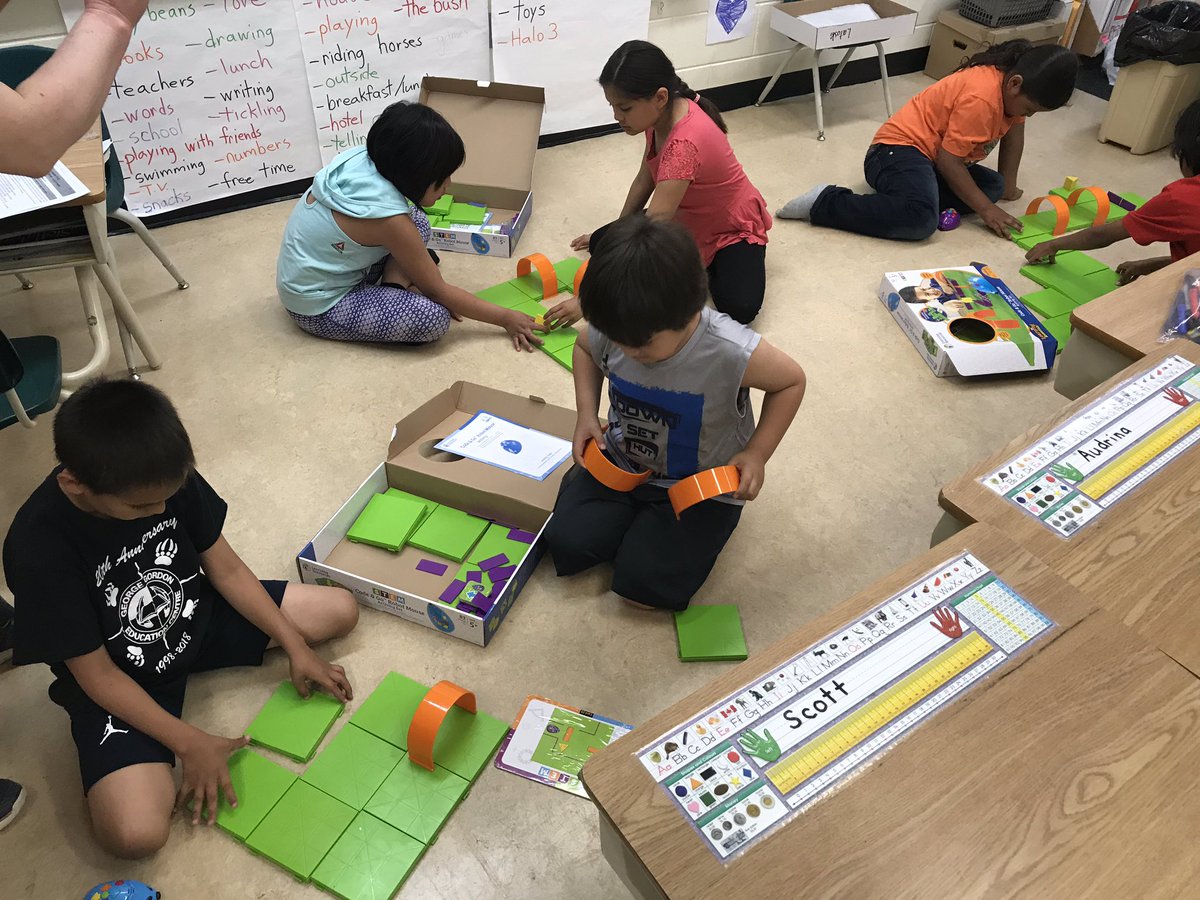 jrswanster's tweet photo. @horizonsd205 Grade 2 at George Gordons Education Center learn to plan and code the robot mouse! Can we get the cheese with our plan! #computationalthinking #learnthroughcode #digitalliteracy https://t.co/lvwL8xAImz