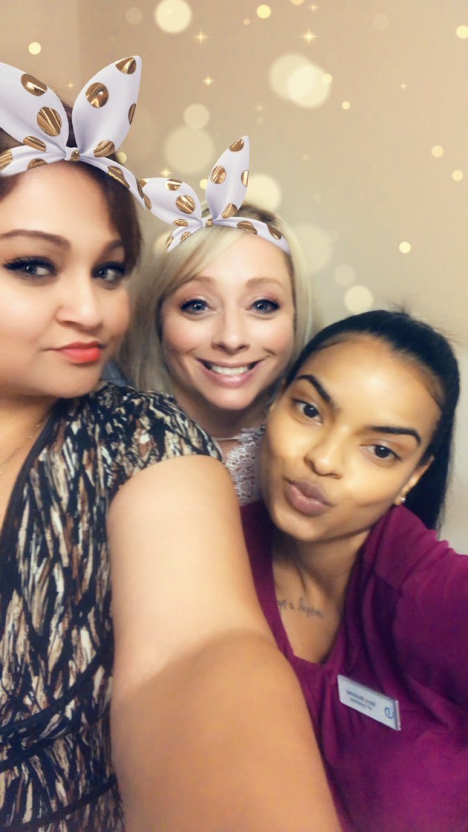 Tanuja Girdhari tweet media